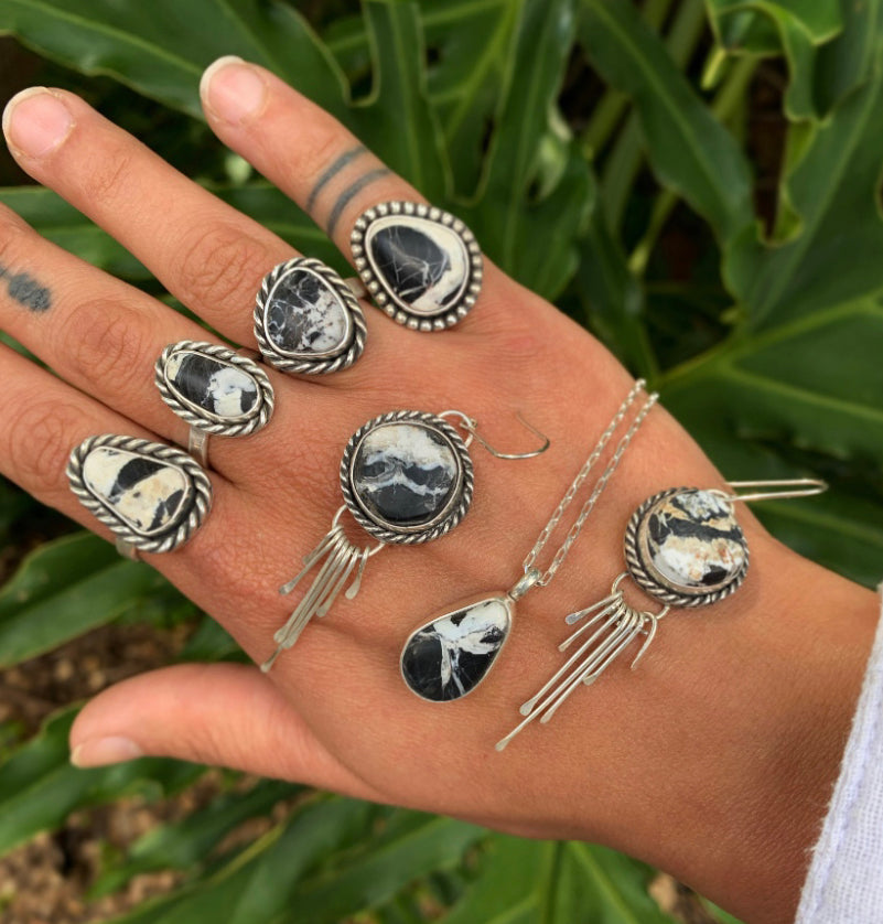 Flat Band White Buffalo I {sz.8.25}