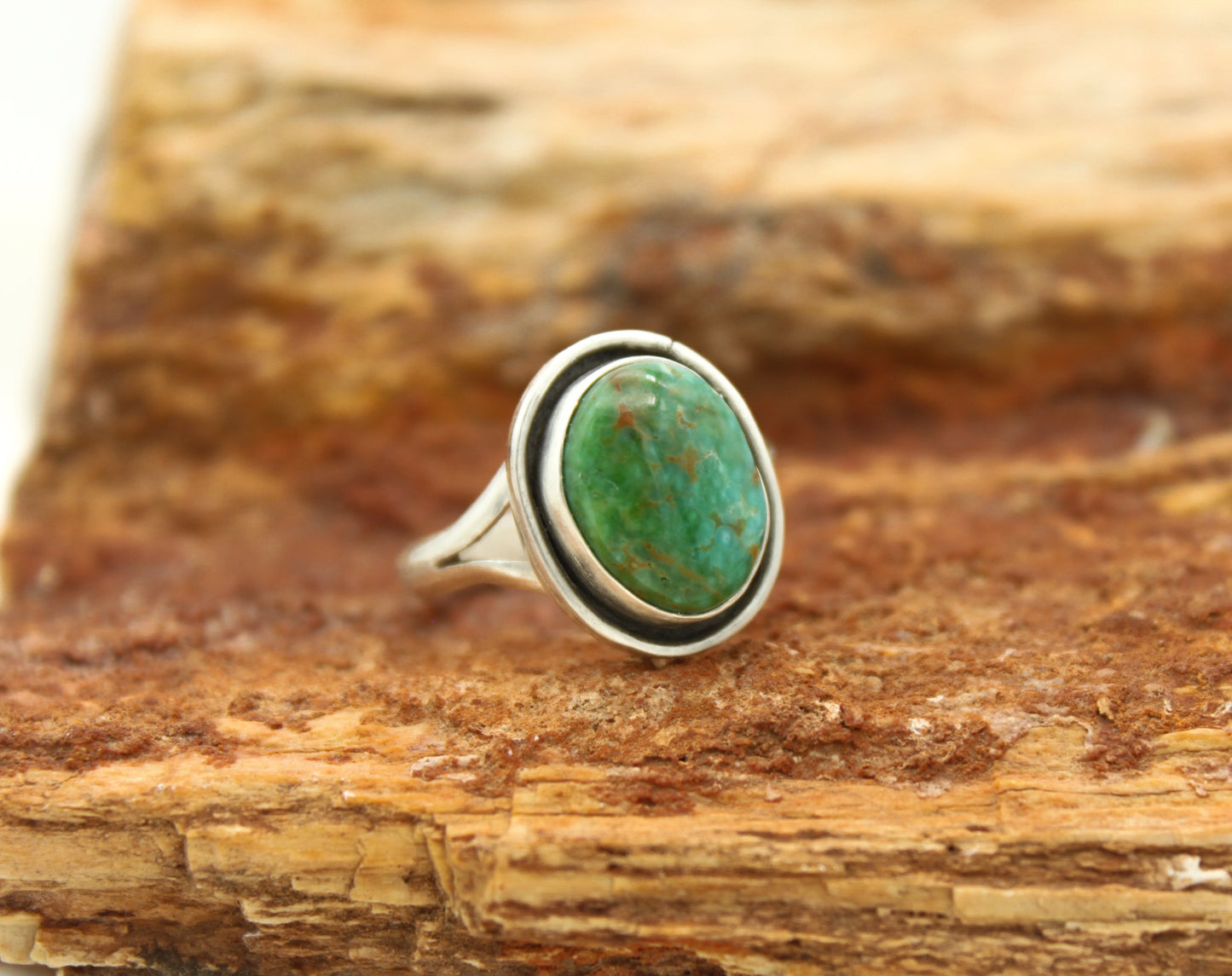 Cumpas Green Eye Ring {sz.7.75}
