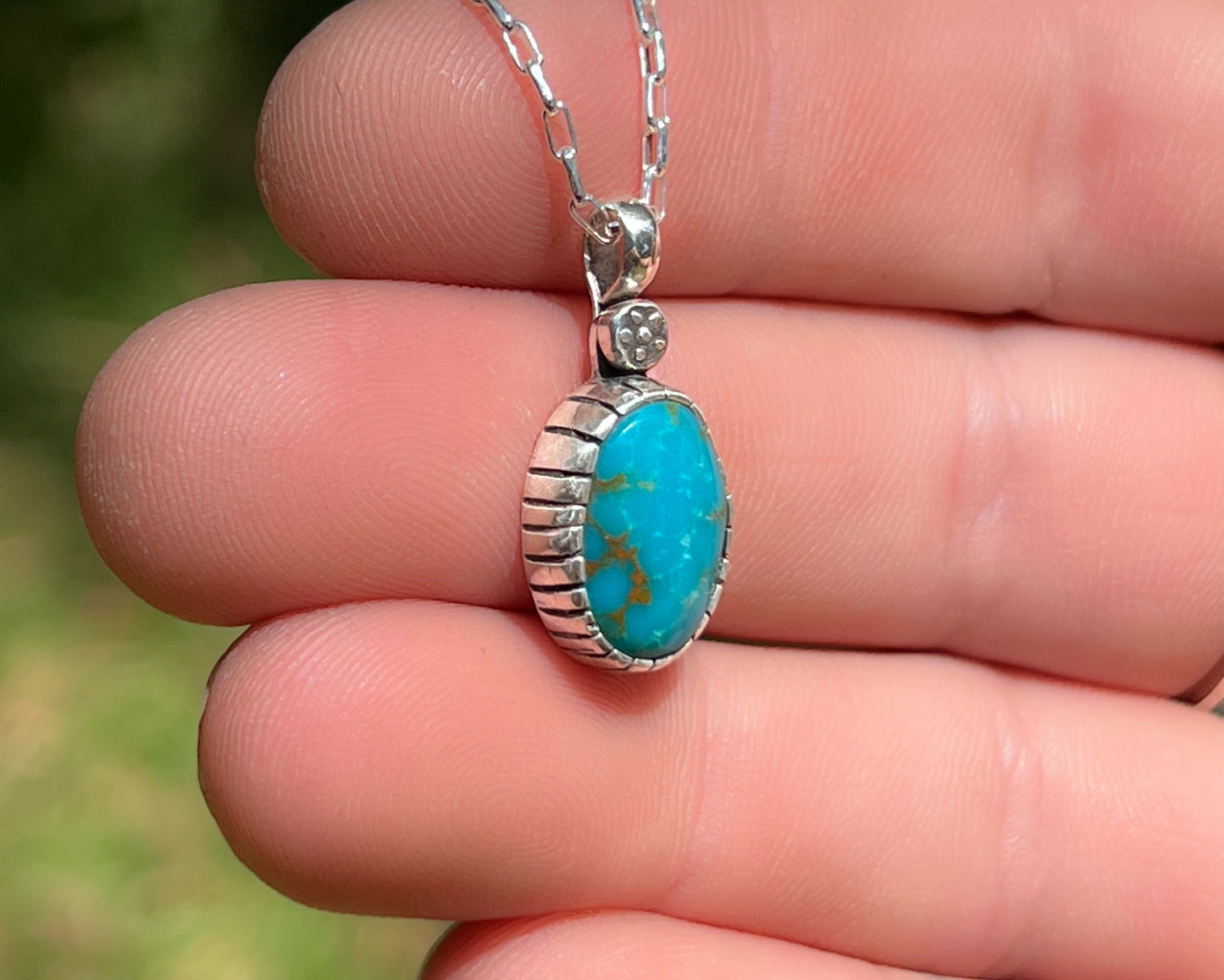 Cumpas Oval Necklace
