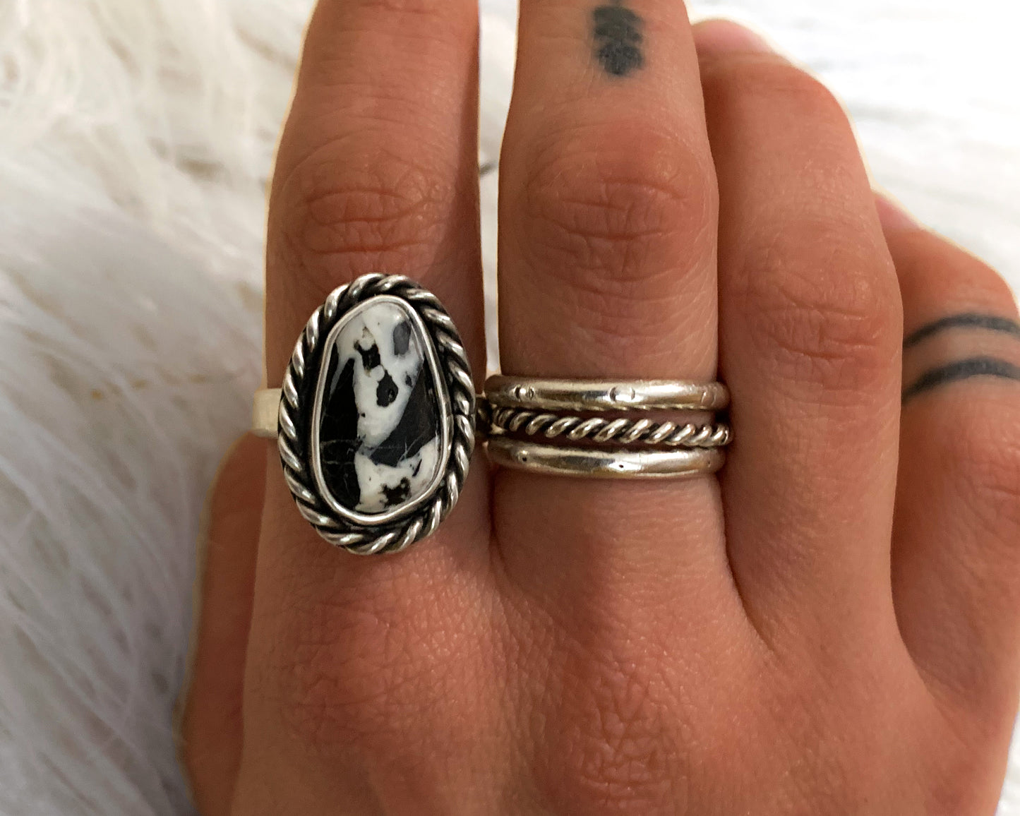 Flat Band White Buffalo Ring {sz.8.5}