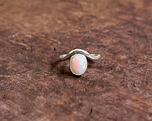 Petite Coober Pedy Ring {sz.5.5}