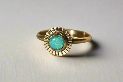 Gold & Opal Sunburst Ring {sz.8}