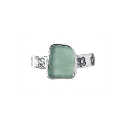 Poppy Sea Glass Ring {sz.7.5}