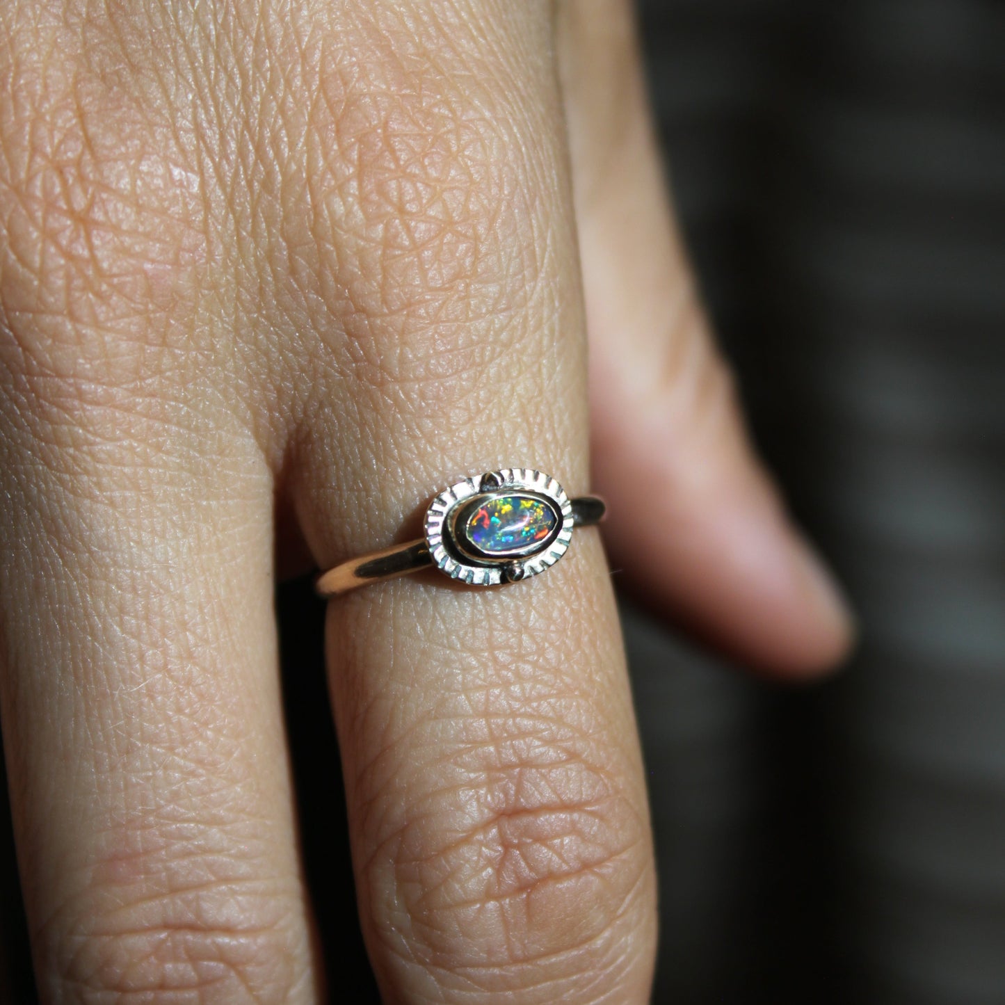 9ct Gold & Opal Sunburst Ring {sz.8}