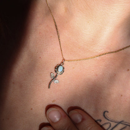 9ct Gold & Opal Flower Necklace
