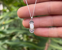 Load image into Gallery viewer, Montaña Opal Necklace
