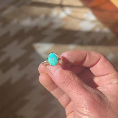 9ct Gold & Turquoise Ring {sz.8.25}