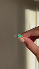 Load and play video in Gallery viewer, Green Opal Ring {sz.8.25}
