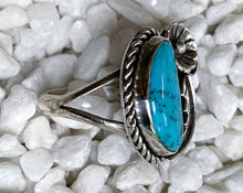 Load image into Gallery viewer, True Blue Adoration Ring {sz.7.5}
