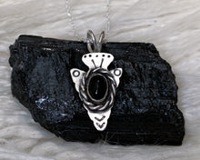 Load image into Gallery viewer, Onyx Arrowhead Necklace
