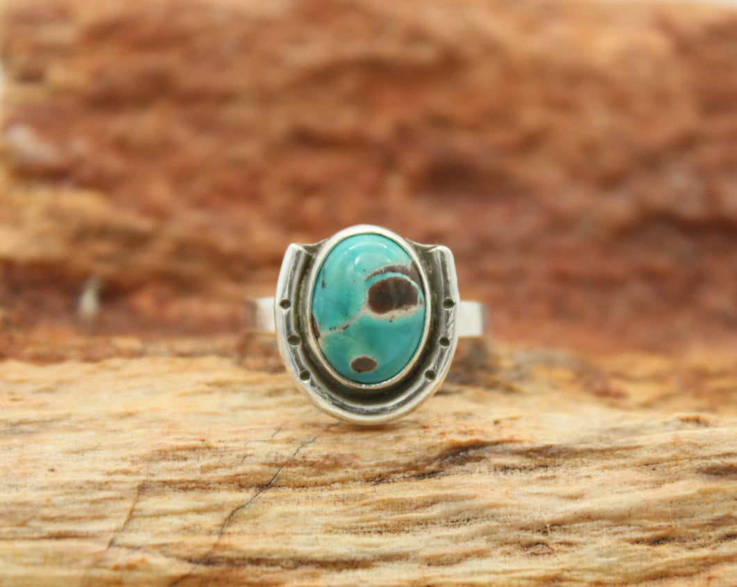 Turquoise Lucky Horseshoe Ring {sz.7.5}
