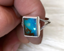 Load image into Gallery viewer, Koroit Starry Night Ring {sz.5.75}

