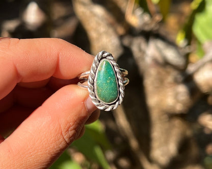 Cumpas Teardrop Ring {sz.8.25}
