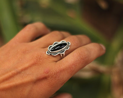 Scalloped Black Onyx Ring {sz.8.25}